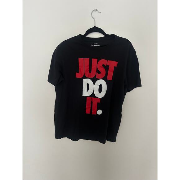 Nike Tee *L* - Picture 1 of 3